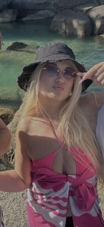 Full leaked Amber koltzow bastick private photo