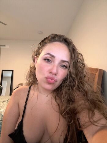Full leaked Amberaixa private photo