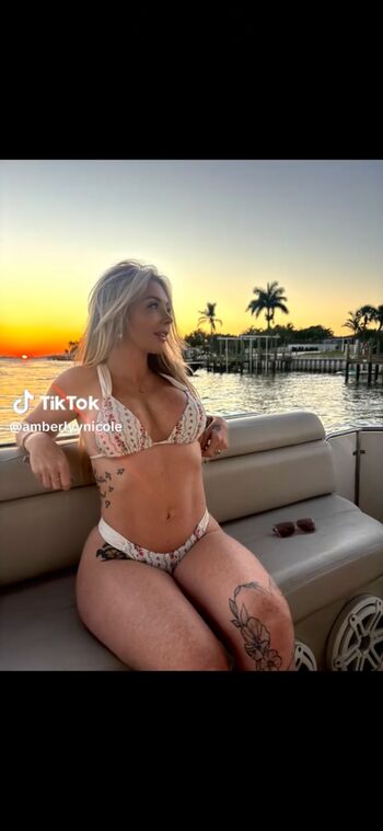 Full leaked Amberlyynicole private photo
