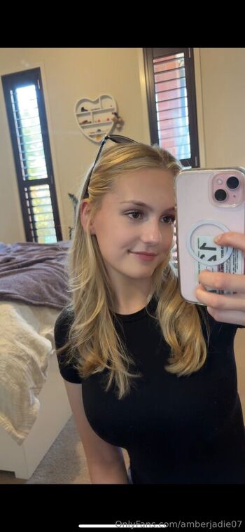 Full leaked Ambsjadie private onlyfans photo