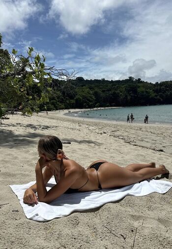 Full leaked Ameila simmons private photo