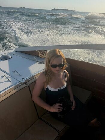 Full leaked Amelia dimoldenberg private photo