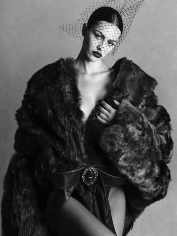 Full leaked Amelia gray hamlin private photo