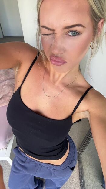 Full leaked Amelia hinton white private onlyfans photo