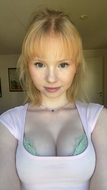 Full leaked Ameliamayl private onlyfans photo