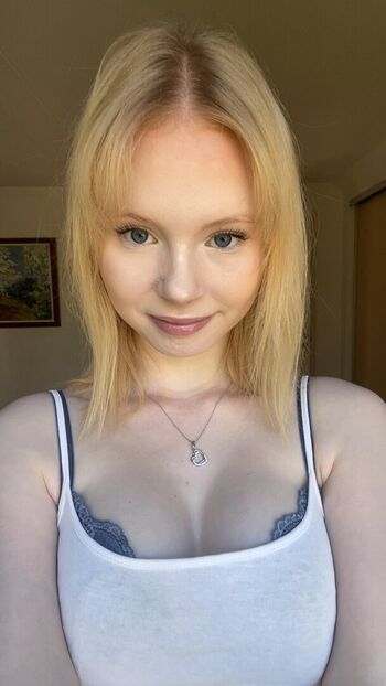 Full leaked Ameliamayl private onlyfans photo