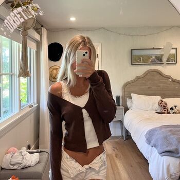 Full leaked Ameliapelto  page private photo