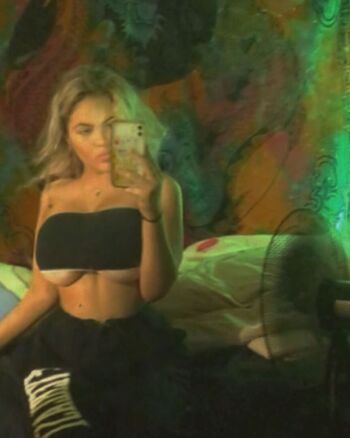 Full leaked Amelie bruschi private onlyfans photo