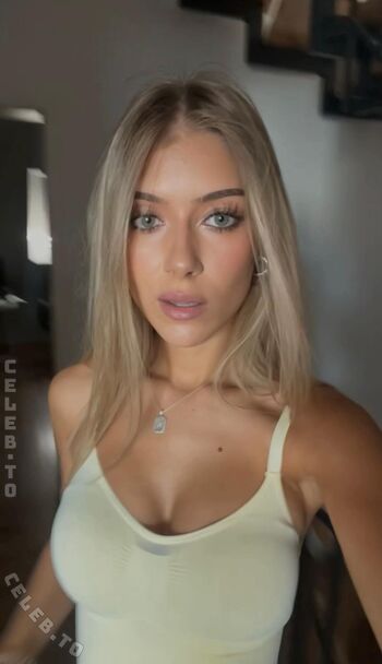 Full leaked Amelie dilla private onlyfans photo