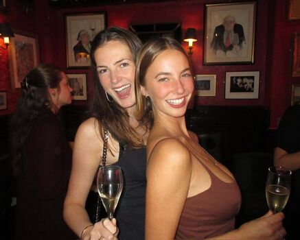 Full leaked Amelie manzoli  page private onlyfans photo