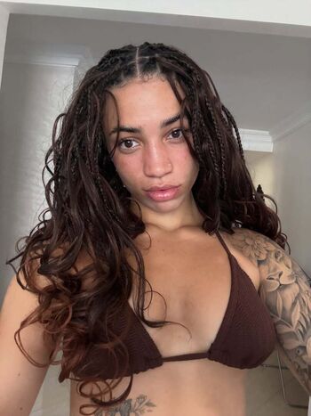 Full leaked Amiah simmons page private photo