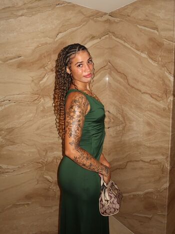 Full leaked Amiah simmons private photo