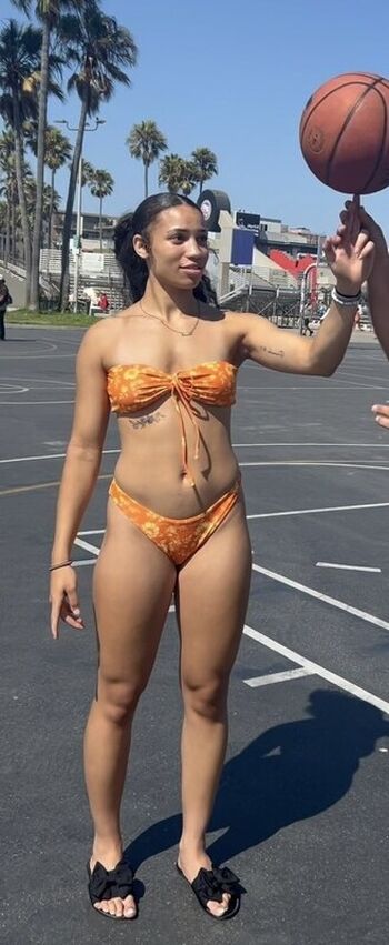 Full leaked Amiah simmons page private photo