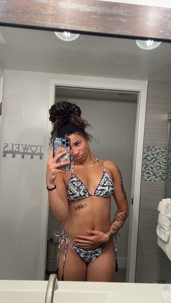 Full leaked Amiah simmons page private photo