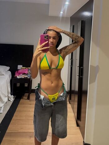 Full leaked Amiah simmons page private photo