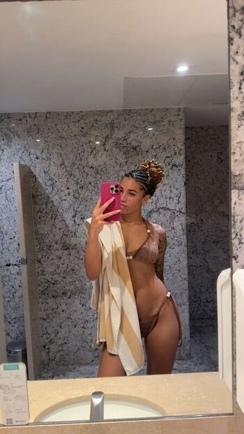 Full leaked Amiah simmons private photo