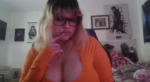 Full leaked Amilvesyou private photo