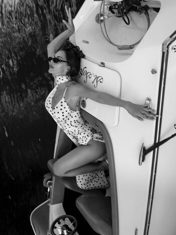 Full leaked Aminova inna page private photo