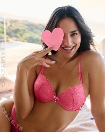 Full leaked Amira aly page private onlyfans photo