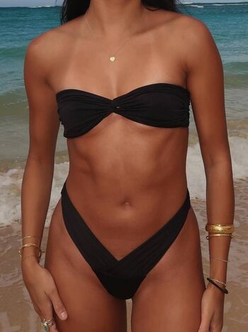 Full leaked Amira brar private onlyfans photo