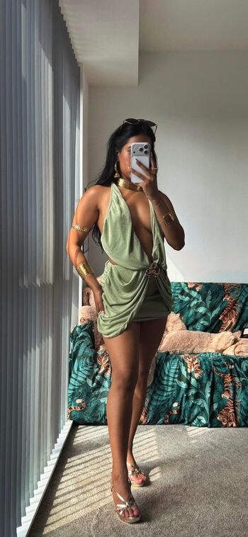 Full leaked Amira khan private photo