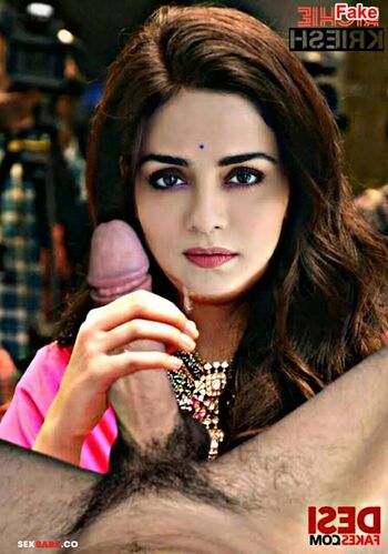 Full leaked Amruta khanvilkar private photo