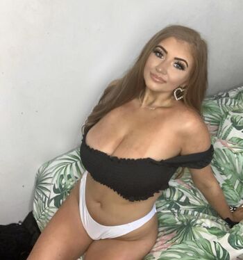 Full leaked Amy heslop private onlyfans photo