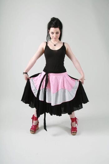Full leaked Amy lee page private photo