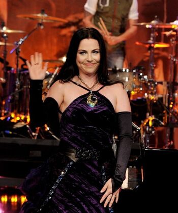 Full leaked Amy lee private photo