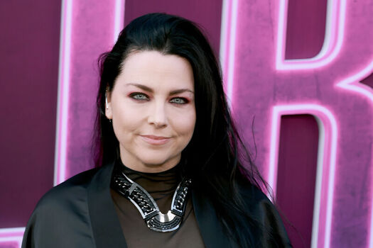 Full leaked Amy lee private photo