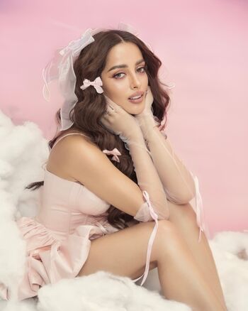 Full leaked Amy viranya berry page private onlyfans photo