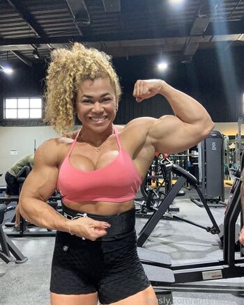 Full leaked Amymuscle private photo