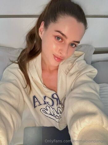 Full leaked Amywinestine private photo