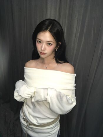 Full leaked An yujin page private onlyfans photo