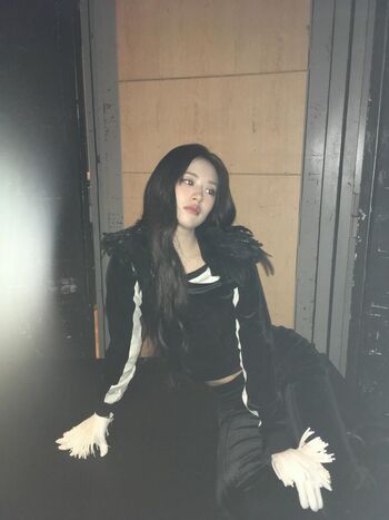 An Yujin 안유진 |