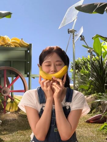 Full leaked An yujin page private onlyfans photo