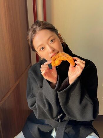 Full leaked An yujin private onlyfans photo