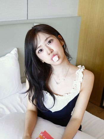 Full leaked An yujin private photo