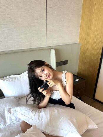 Full leaked An yujin private photo