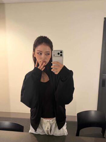 An Yujin 안유진 |