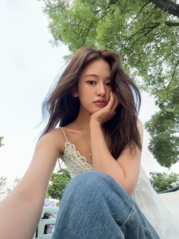 Full leaked An yujin private photo