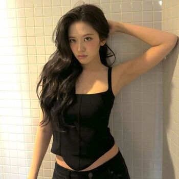 Full leaked An yujin private photo