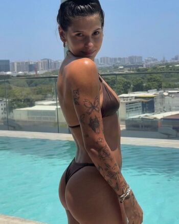 Full leaked Ana castela private photo