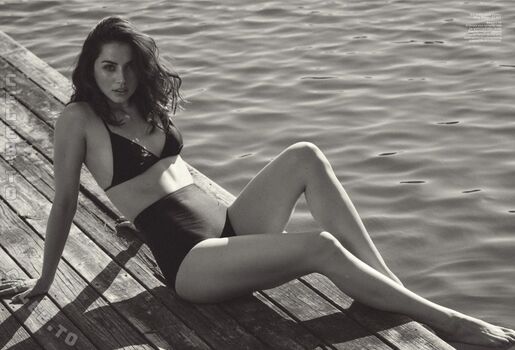 Full leaked Ana de armas private photo