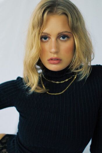 Full leaked Anaiis scheers private onlyfans photo