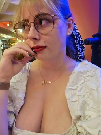 Full leaked Anais private photo
