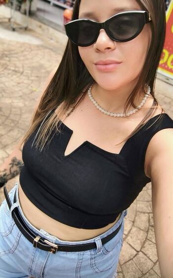 Full leaked Analaurascavassani private onlyfans photo