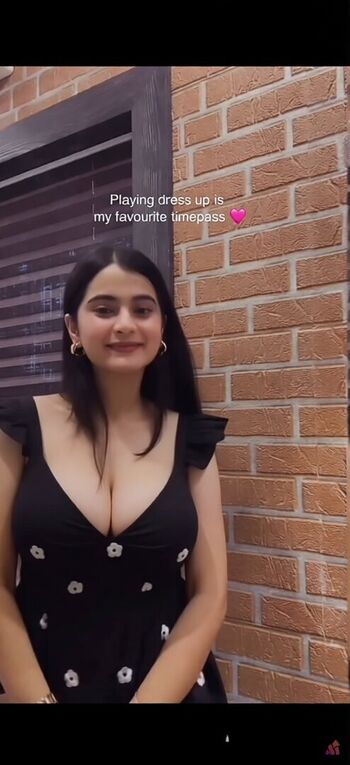 Full leaked Ananya panday private photo