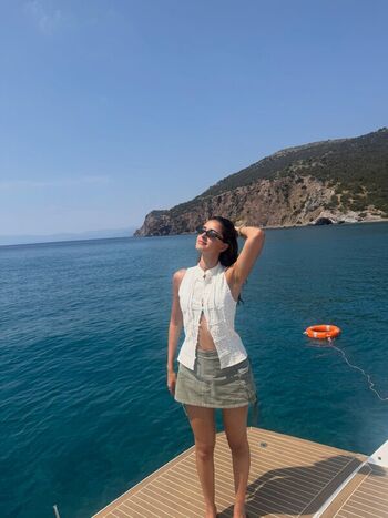 Full leaked Ananya pandey private photo