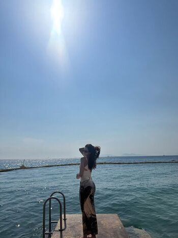Full leaked Ananya pandey private photo